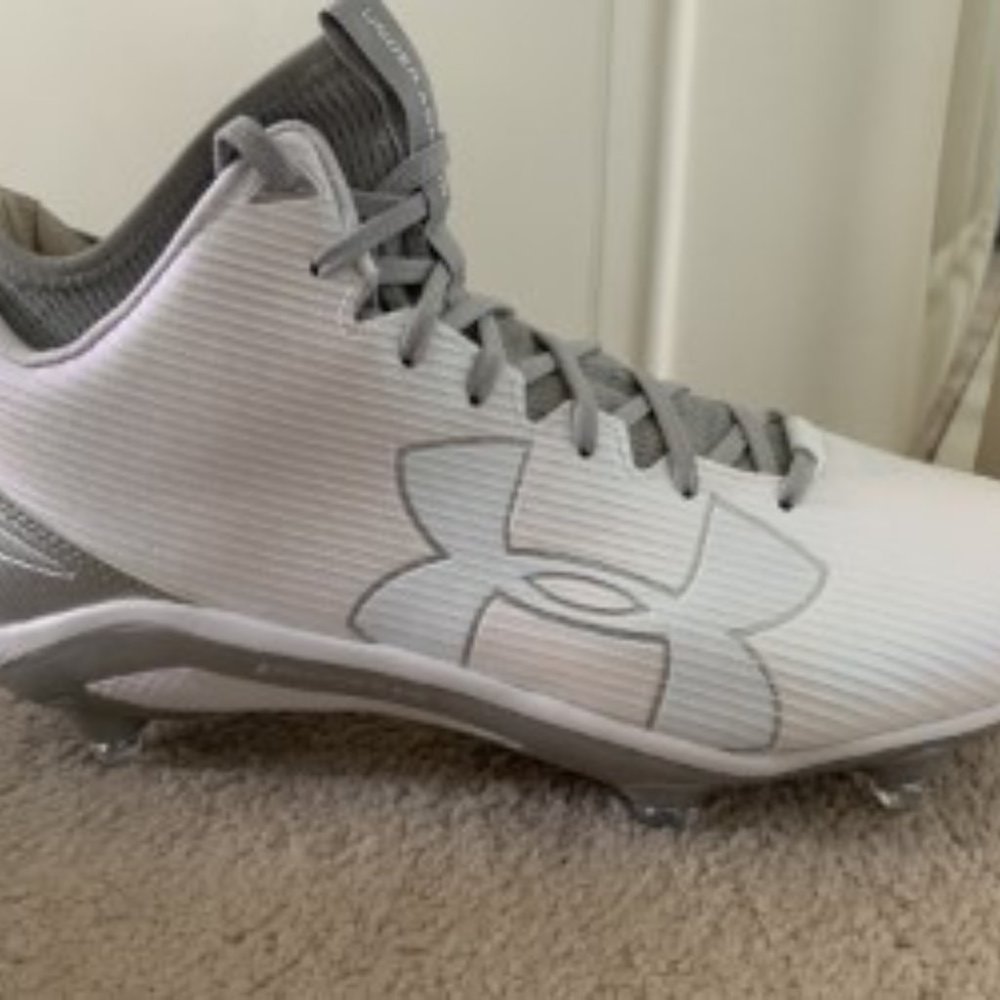 Football Cleats - Picture 6 of 6